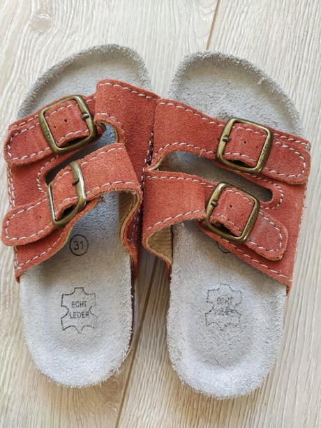 Ortopedické šľapky, 31