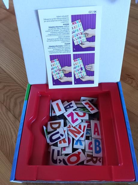Magnetické písmenká na chladničku, 