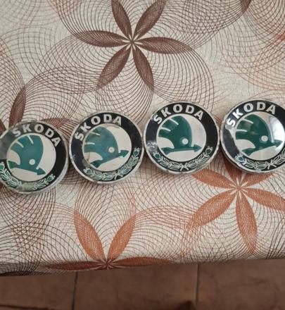 Originál škoda stredové krytky do kolies,