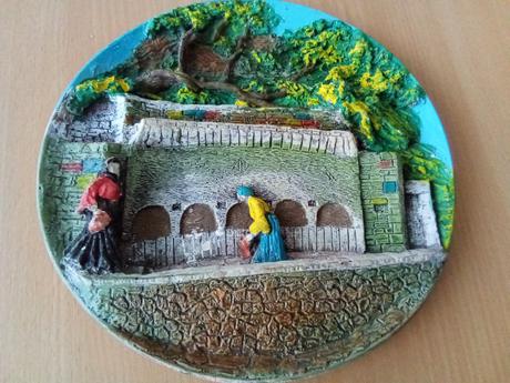 Dekoratívny tanier,