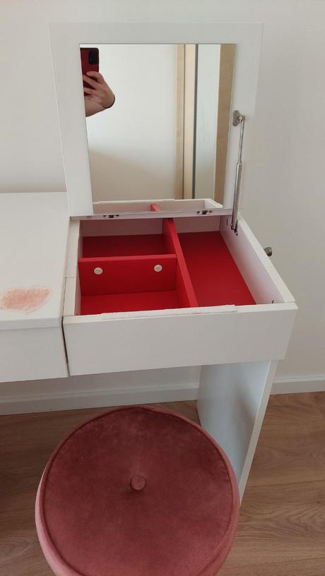 Kozmeticky stolik, ikea, pre dievcata, 