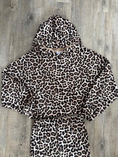 Velúrova súprava, lindex,152