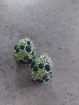 Nausnice napichavacky, 