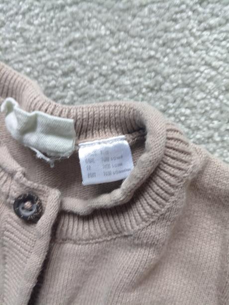 Overal na gombíky, lupilu,86