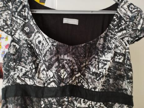 Bieločierne šaty per una m/10, m