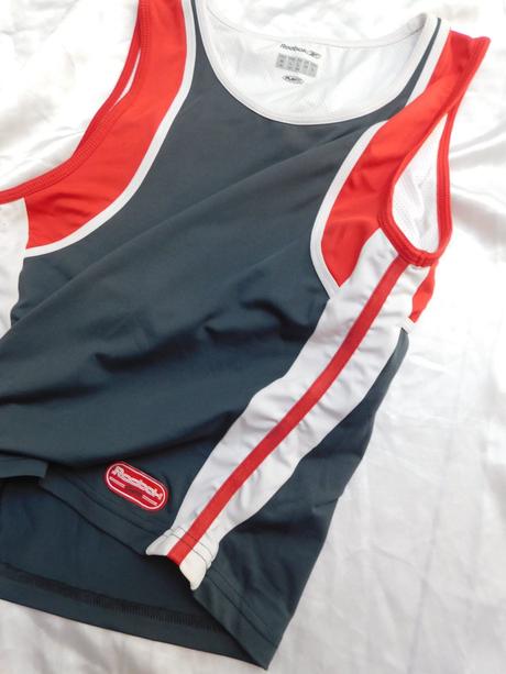 Damske športove tielko/top, reebok,40