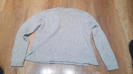Dievčenský sveter, 146