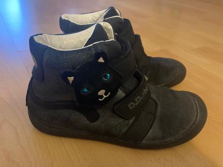 Topanky s macickou, d.d.step,32