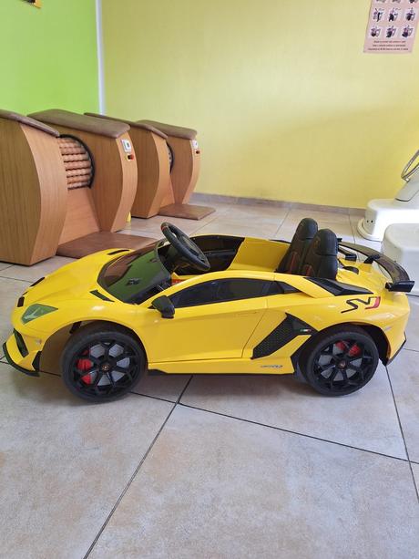 Elektrické autíčko lamborghini aventador,