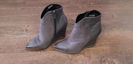 Carini kotnikove čižmičky, lasocki,37