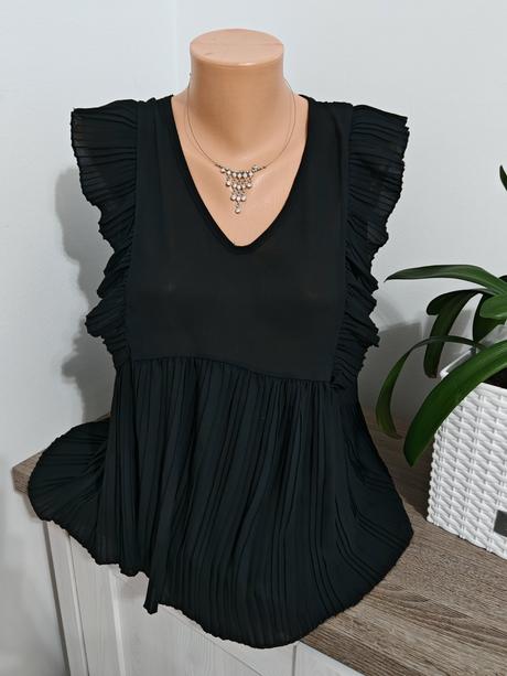 Čierna lahučká blúzka peplum m, m