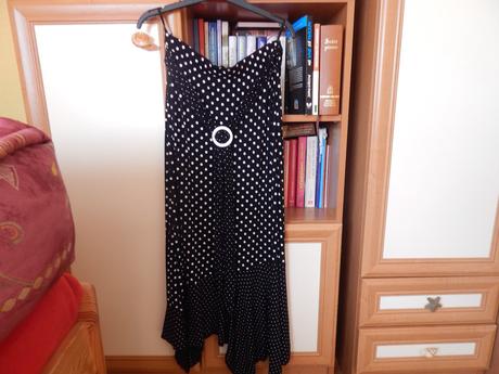 Zaujímavá suknička, s