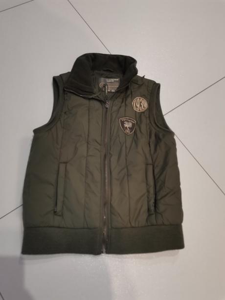 Teplá vesta v. s, s