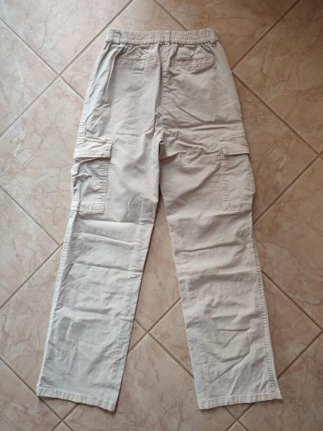 Nohavice s cargo vreckami zn. cropp, 32