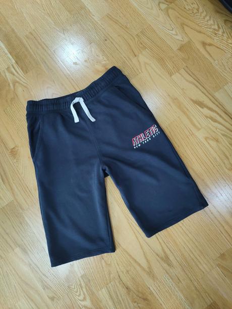 Krátke tepláky a tričko, veľkosť 158, 158–170