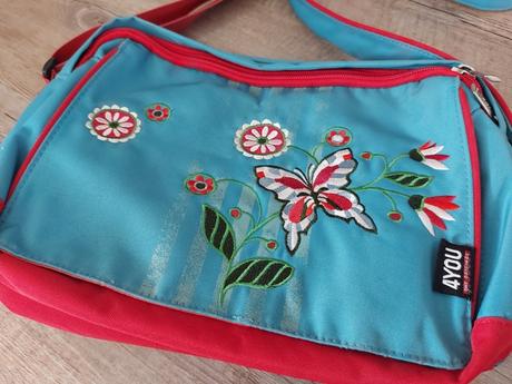 Belasá taška cez rameno, 