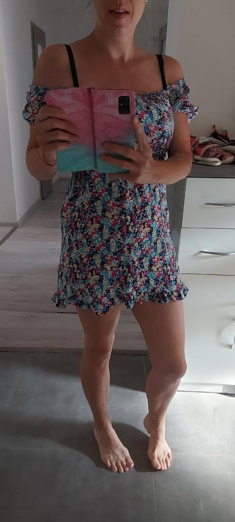 Letné kvietkové šatky s odhalenými ramenami, s