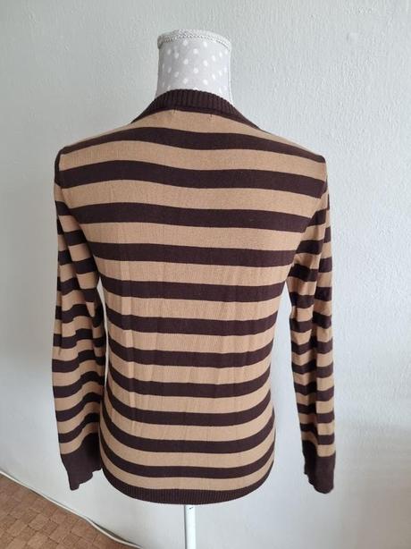 Hnedo krémový svetrík 38, 38