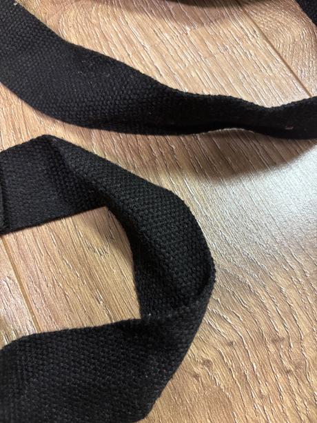 Popruhy na jogamatku, 