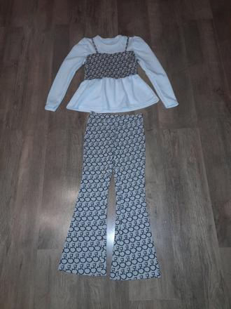 Dievčenský komplet, 134