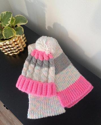 Čiapka+šál, tesco,152