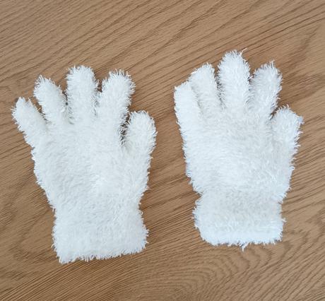 Chlpaté rukavičky, 104