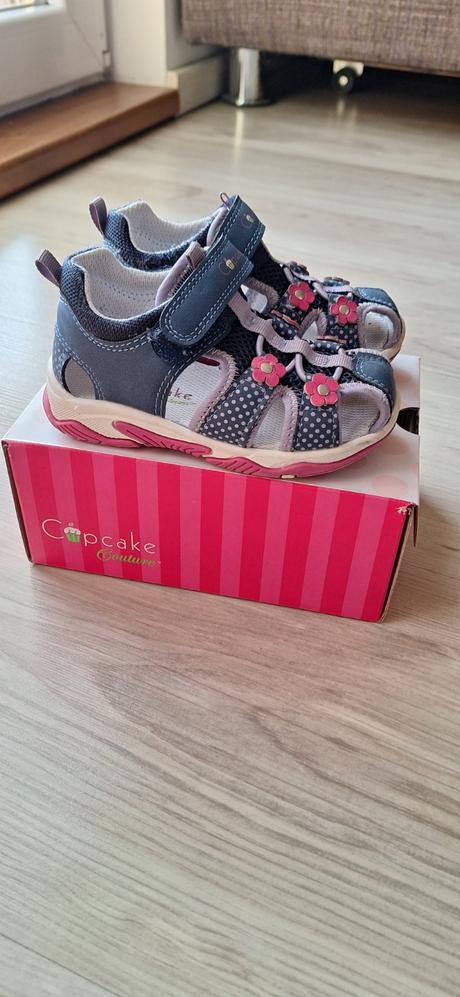 Kozeno textilne sandalky, 23