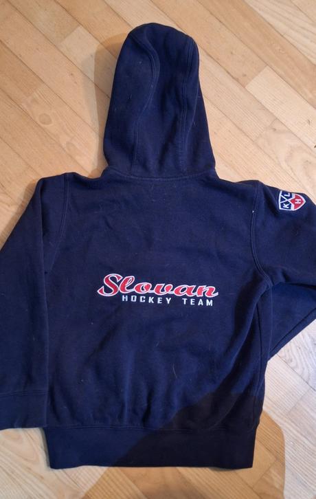 Hc slovan mikina + tricko, 110