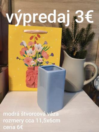 Malá modrá váza,