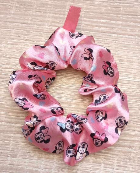 Scrunchie - minnie mouse, disney