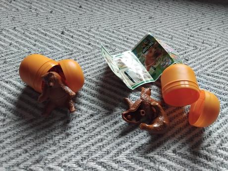 Kinder zvieratá natoons,