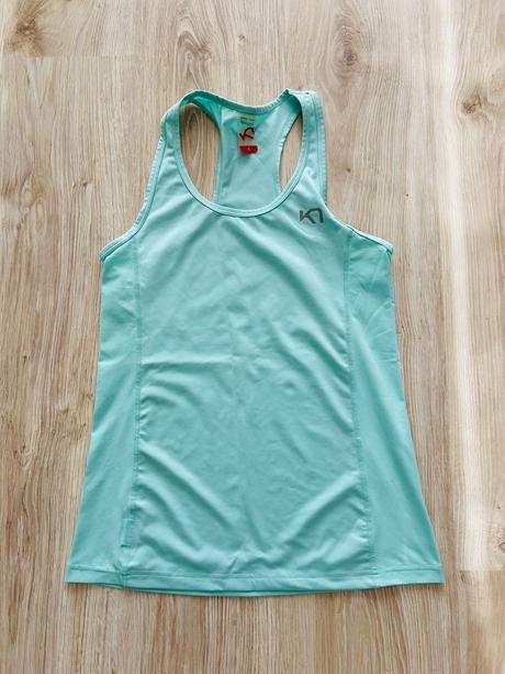 Športové tielko nórskej značky kari traa,pc 35 eur, s