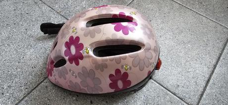 Cyklistické prilby, m