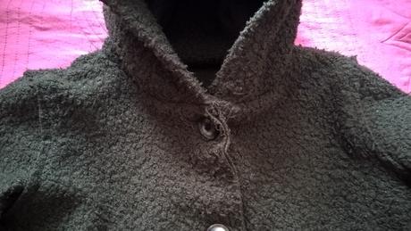 Prechodný kabát, 42