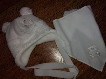 Biela teplá čiapka s nakrcnikom 36-38, 50 / 56