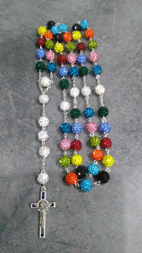 Ruženček zo shamballa korálok,