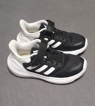 Ľahké tenisky, adidas,32