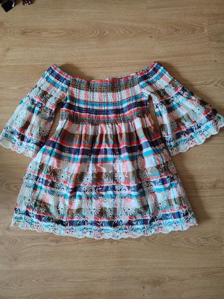 Extravagantná tunika, 