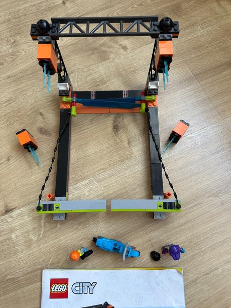 Lego city 60340 kaskadérska výzva s čepeľami, 