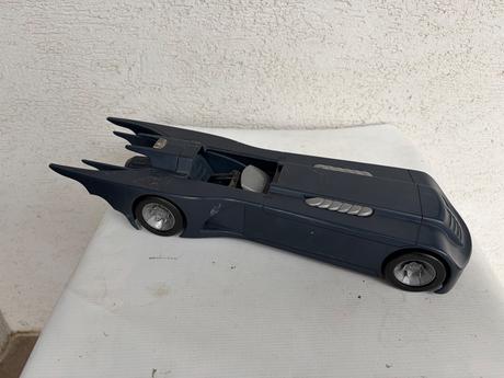 Vintage zberatelsky batmobil velky batman auto,