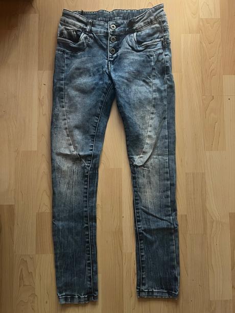 Chlapčenské rifle, 146