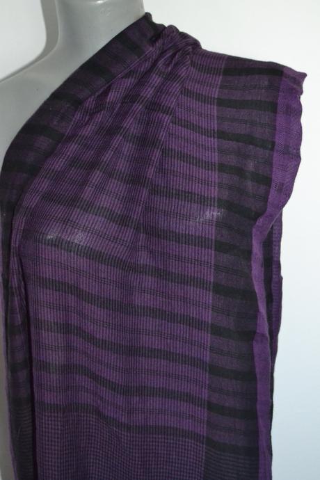 Fialová šatka, šál,