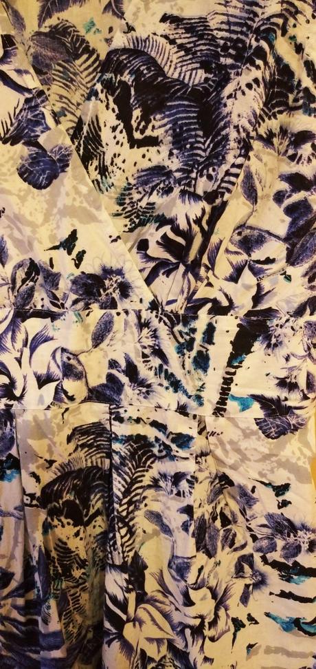 Šaty pre tehotne, l