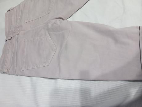 Kraťasy nad kolená, s