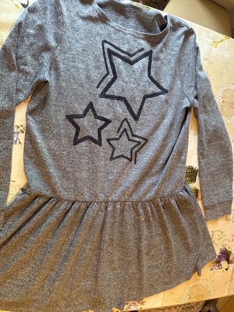 Pekne šaty-tunika, 152