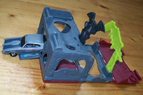 Machbox s autíčko hot whils,