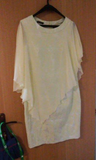 Spoločenské šaty, 42