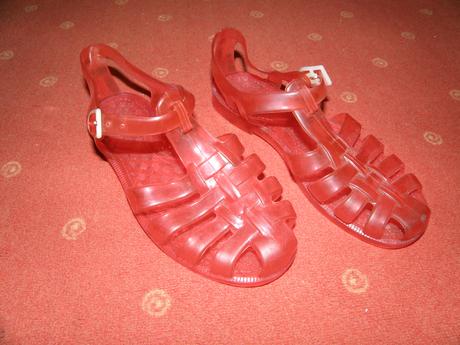 Topánky do vody, 33