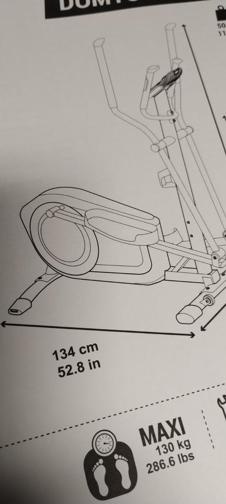 Elipticky trenažér,