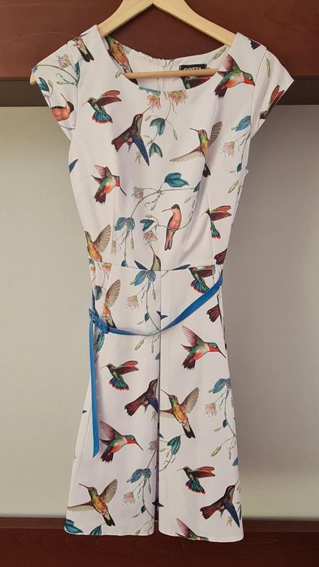 Gotta krásne dámske šaty, 38